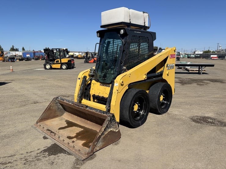 2018-yanmar-s220r-image-1
