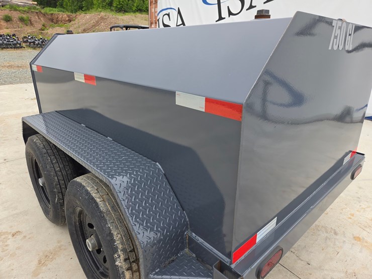 #60936-•-x-star-approx.-750-gallon-fuel-trailer-image-18