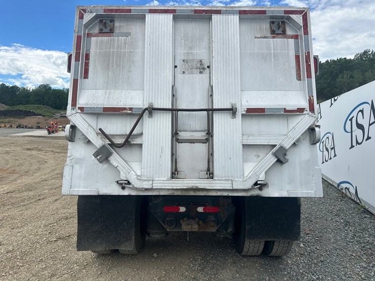 2007-international-durastar-4400-image-4
