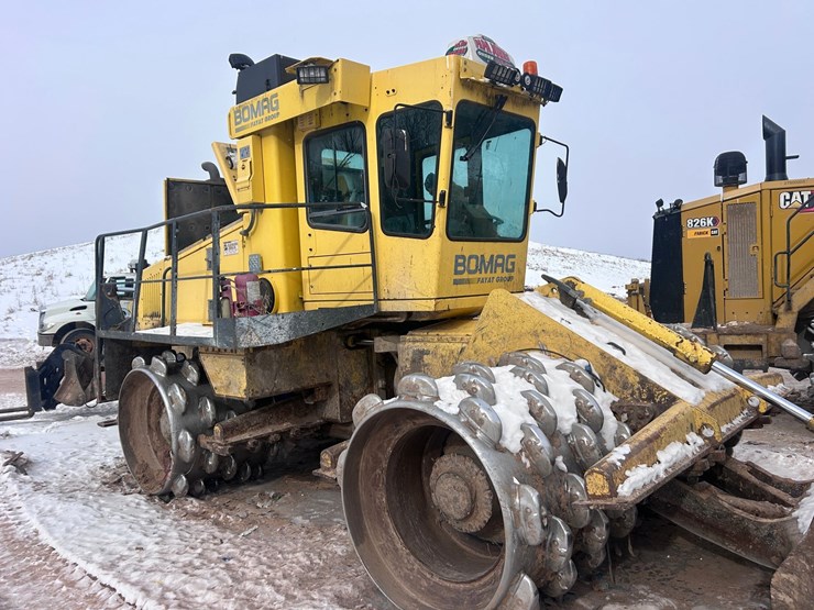 #1459-•-2012-bomag-bc572-compactor-image-42