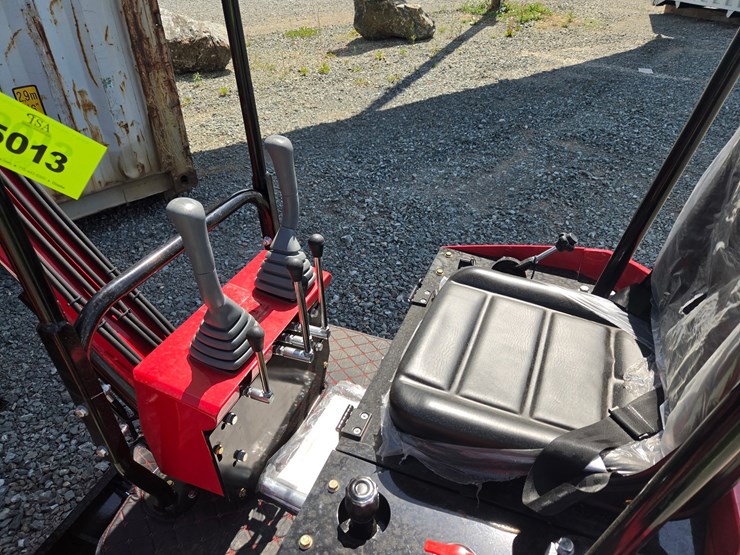#5013-•-unused-future-ft13-mini-excavator-image-17