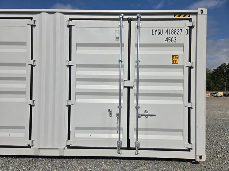 #5065-•-40'-(5)-door-shipping-container-image-12