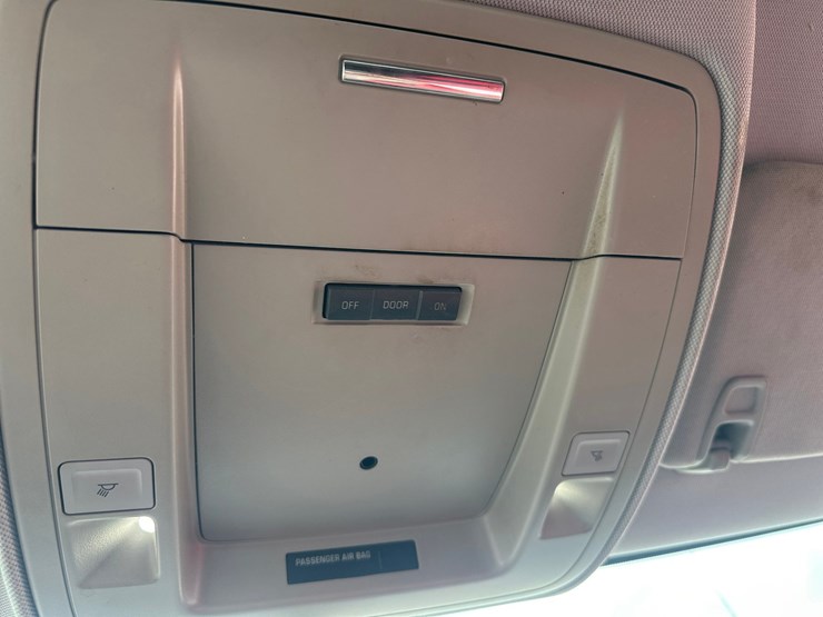 2015-chevrolet-silverado-2500hd-image-38