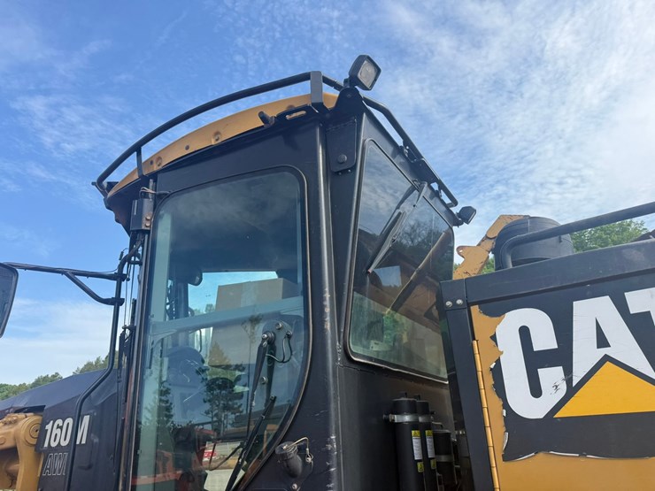 caterpillar-160m-image-23