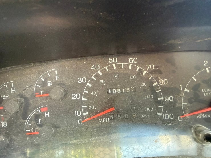 2010-ford-f750-image-23