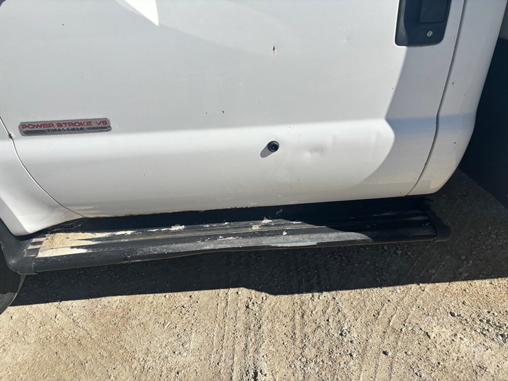 2004-ford-f450-image-12