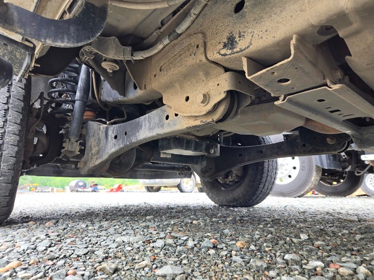 2020-ford-f350-image-35