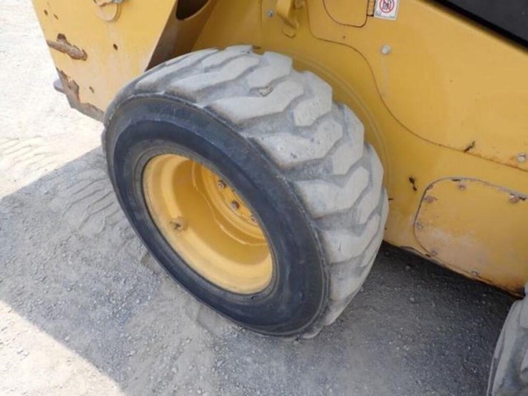2019-caterpillar-236d-skid-steer-cat0236dlbgz05393-image-40