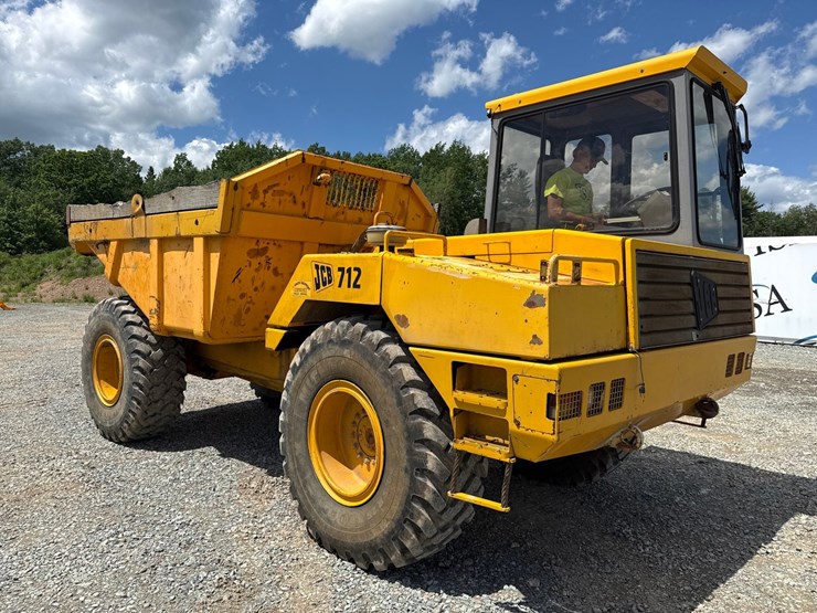 jcb-712-image-7