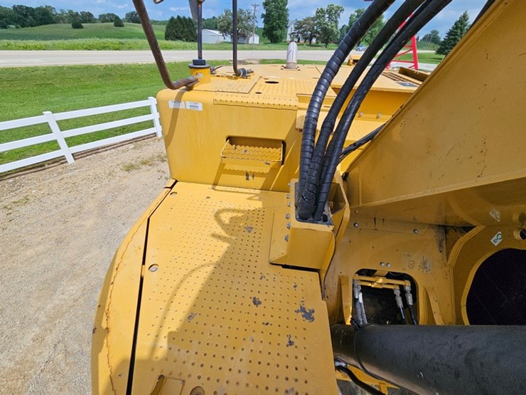 caterpillar-328d-lcr-image-39