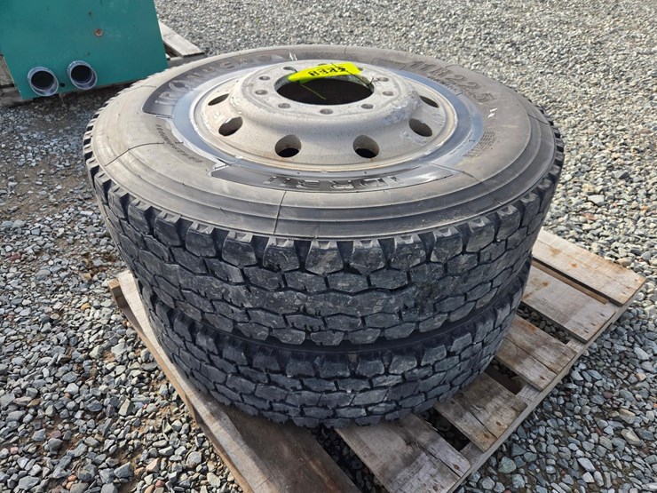 #6342-•-(2)-ironhead-idr311-11r22.5-tires-w/rims-image-2