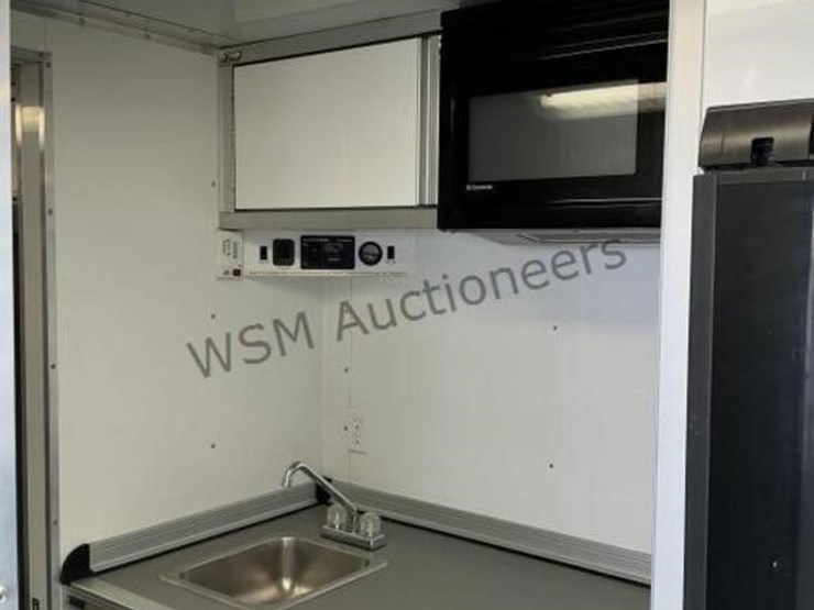 2008-progressive-ps21032hct-mobile-office-trailer-image-20
