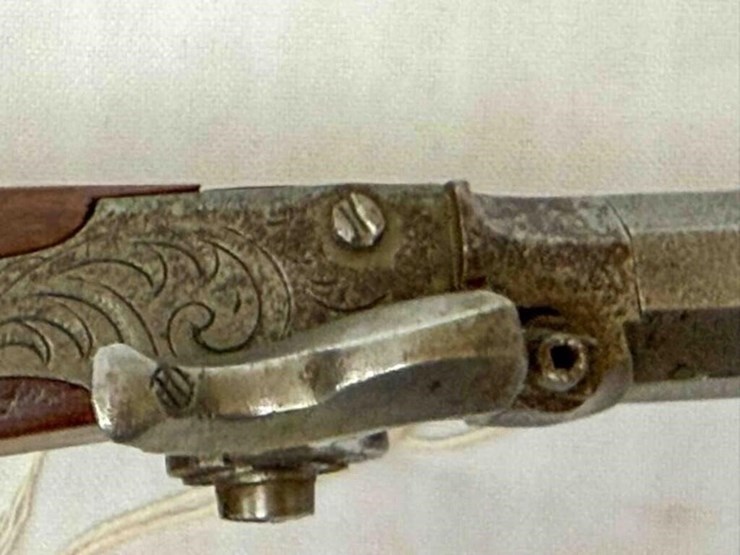 vintage-black-powder-pistol-image-17