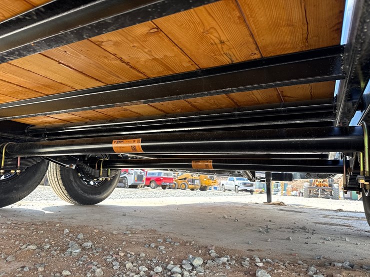 #60841-•-2026-teton-trailer-mfg,-llc-20'-tilt-deck-trailer-image-19