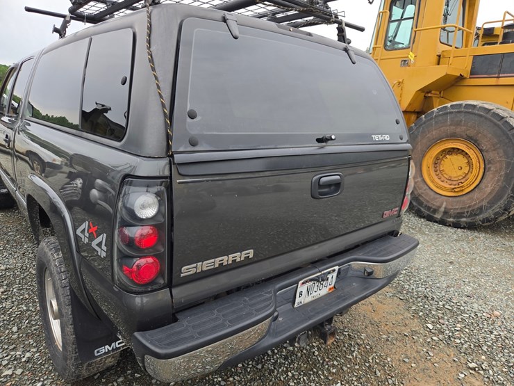 2002-gmc-1500hd-image-87