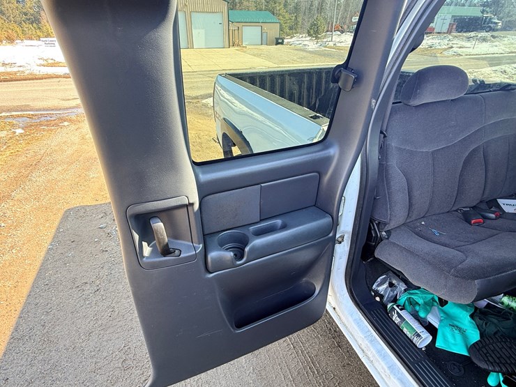 2002-gmc-1500-image-56