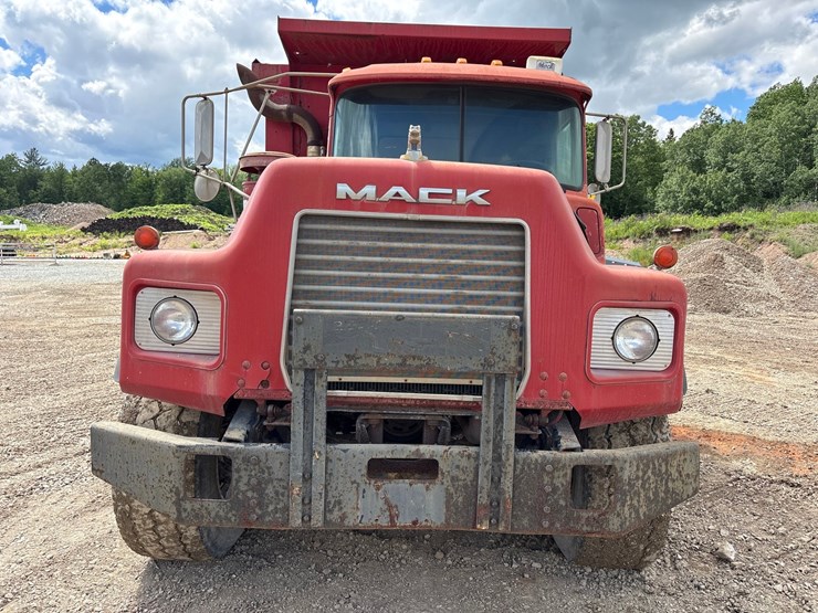 mack-dm688s-image-8