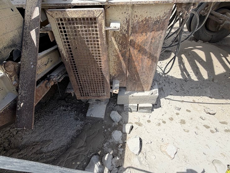 #1757-•-2005-mestco-hp4000-crusher-image-42