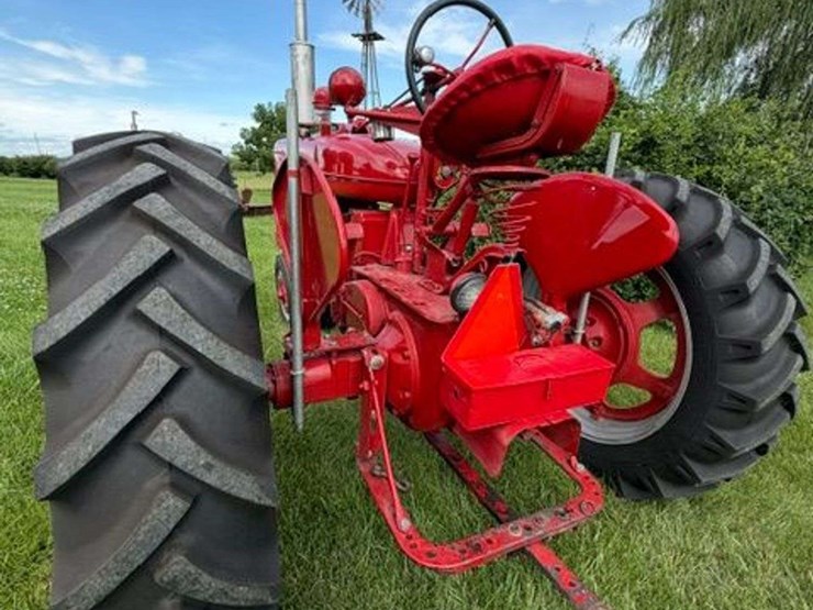 1945-farmall-m-image-9