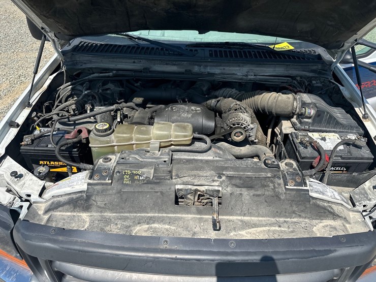 2001-ford-f450-image-31