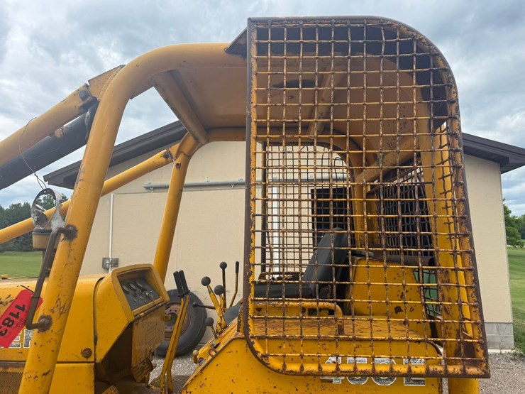 john-deere-450e-image-19