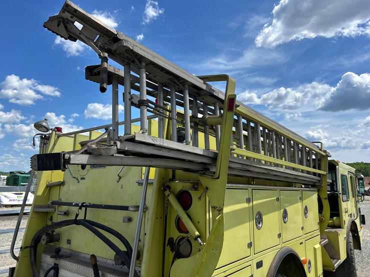 #5028-•-1991-amertek-2500-l-fire-truck-image-21