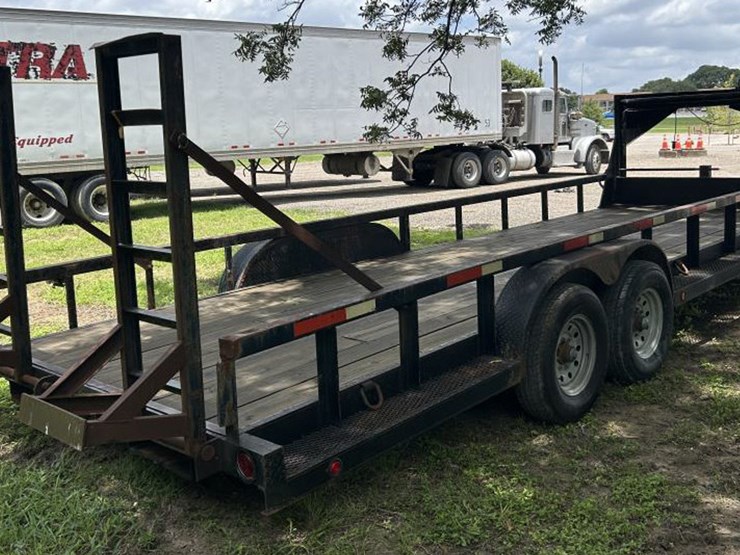#36-•-2006-24'-r&d-flatbed-gooseneck-w/-5'-ramps-image-7