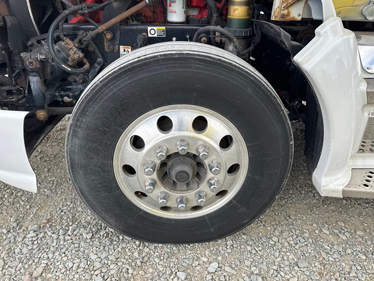2014-kenworth-t660-image-66