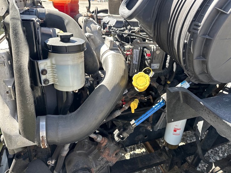 #60118-•-2019-international-rh613-day-cab-truck-tractor-image-30