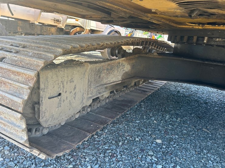 2000-deere-200-lc-image-34