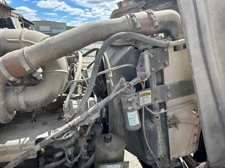 mack-dm688s-image-56