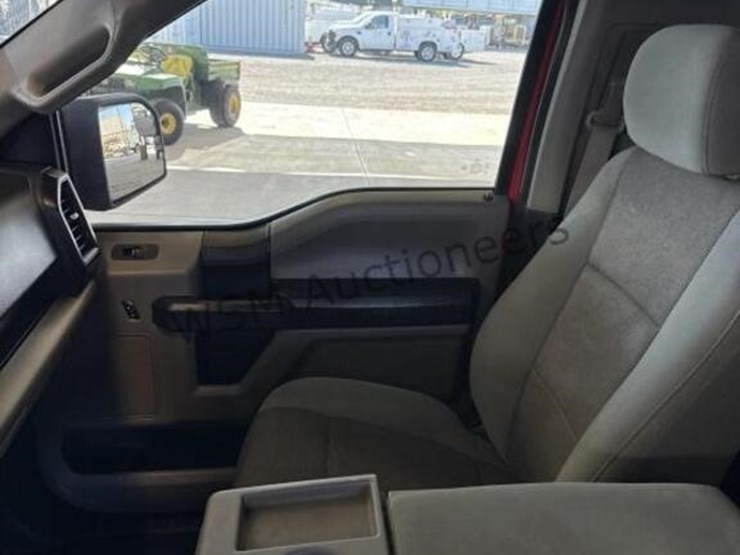 2016-ford-f150-image-21