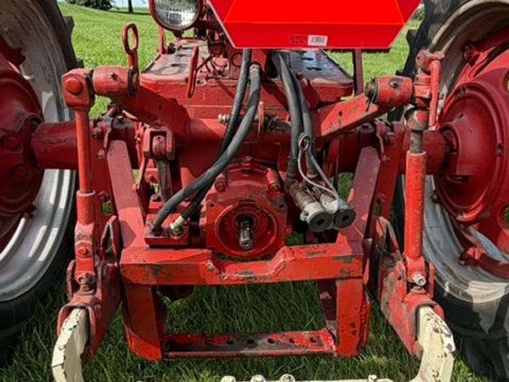 1962-farmall-560-diesel-image-10