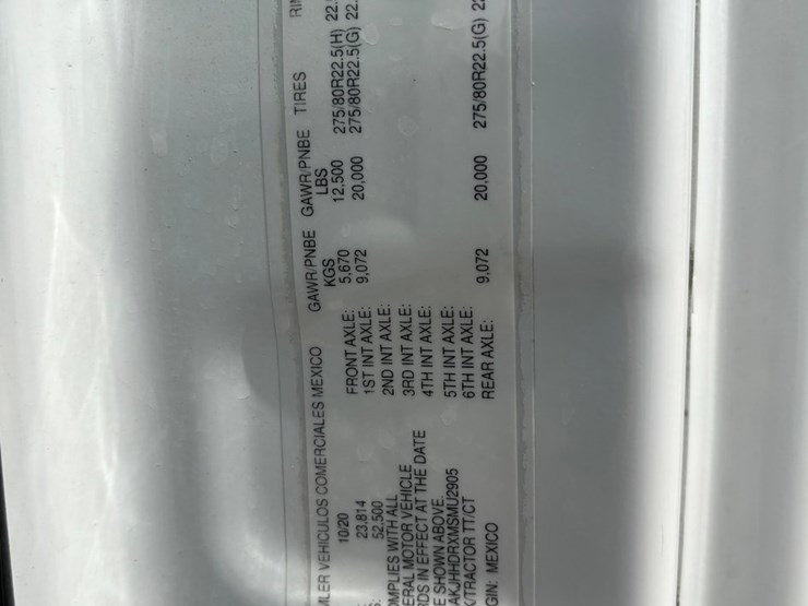 2021-freightliner-cascadia-126-image-117