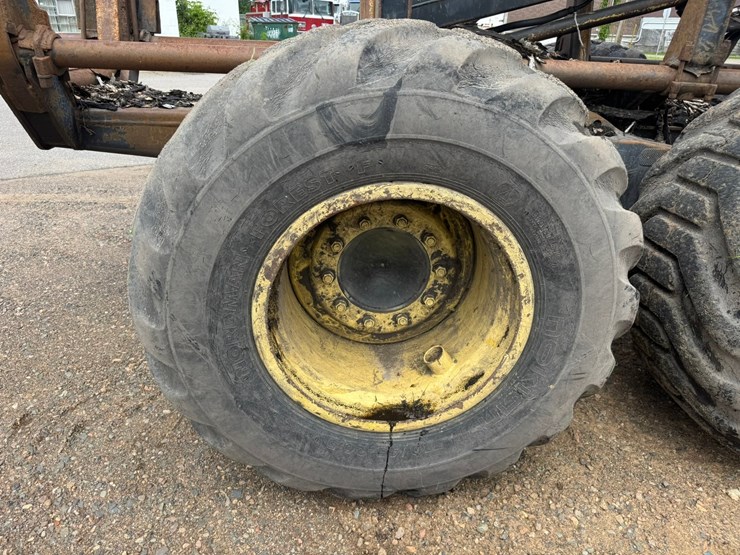 deere-1110d-image-68