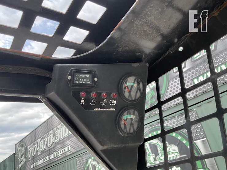 2013-bobcat-s70-image-12