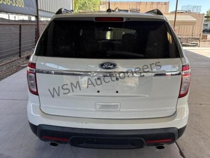 2012-ford-explorer-image-7