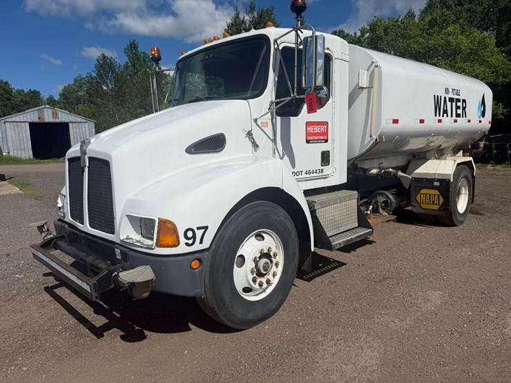 1997-kenworth-t300-image-1