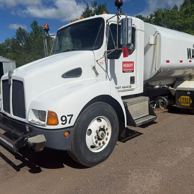 1997 KENWORTH T300