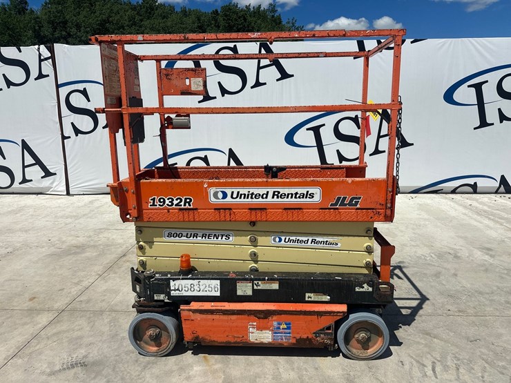 #60981-•-2017-snorkel-1932r-scissor-lift-image-2