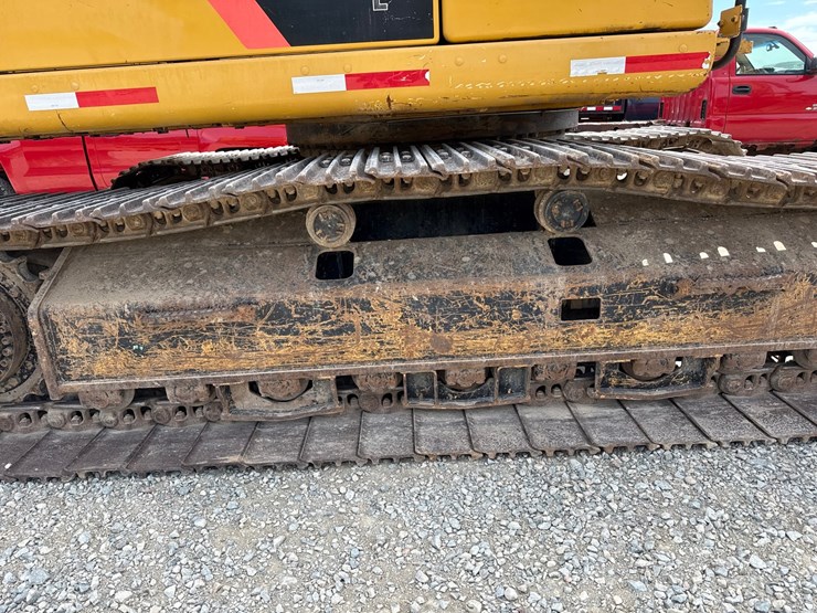 2017-caterpillar-336fl-image-89