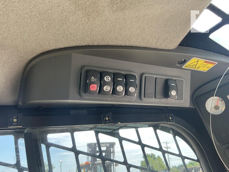 2008-caterpillar-246c-image-14