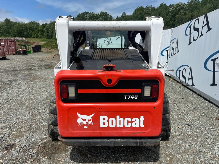 2020-bobcat-t740-image-4