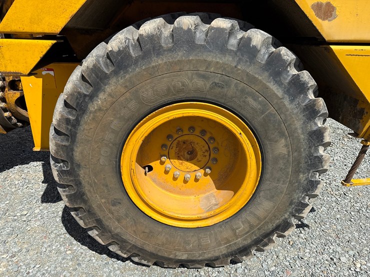 jcb-712-image-64