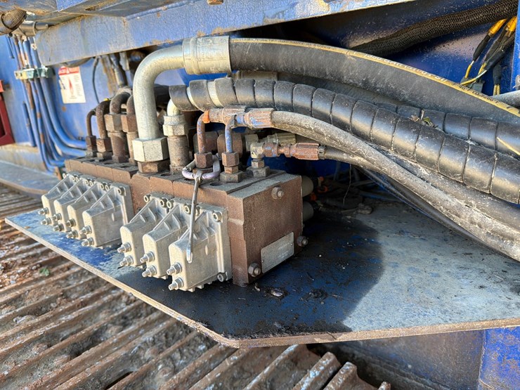 caterpillar-c27-image-28