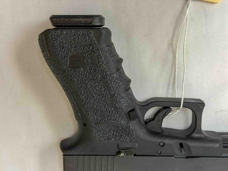 glock-pistol-image-14