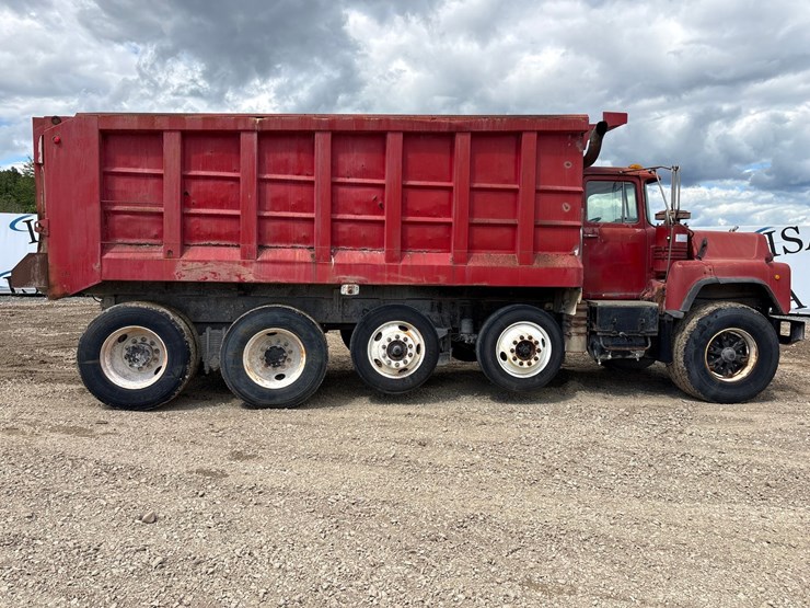 mack-dm688s-image-6