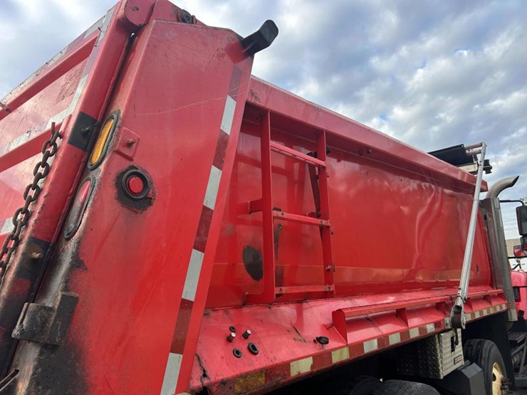 #1451-•-2013-international-workstar-tri-axle-dump-truck-image-20