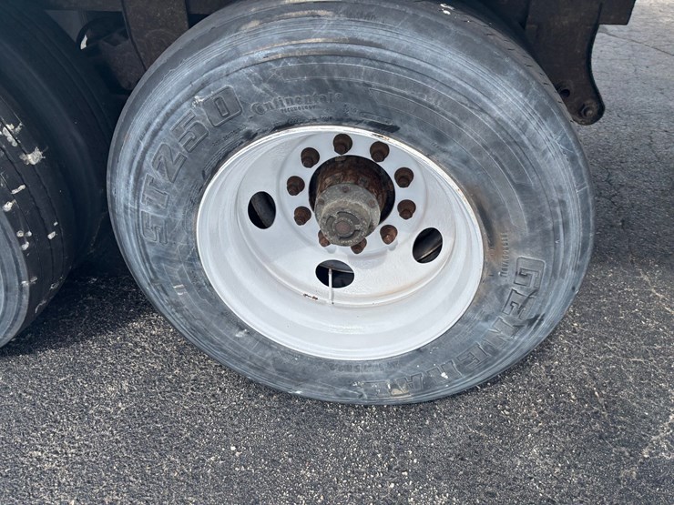 #2188-•-2002-hyundai-48'-dry-van-image-64