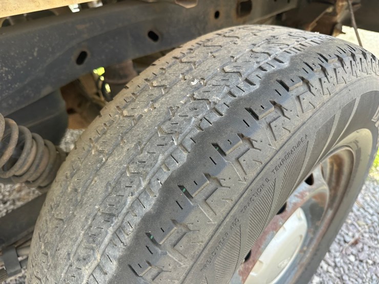 2013-ford-f150-image-36